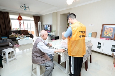 重慶 “家門口”養(yǎng)老從愿景走向現(xiàn)實(shí)，6198家服務(wù)設(shè)施織密幸福網(wǎng)